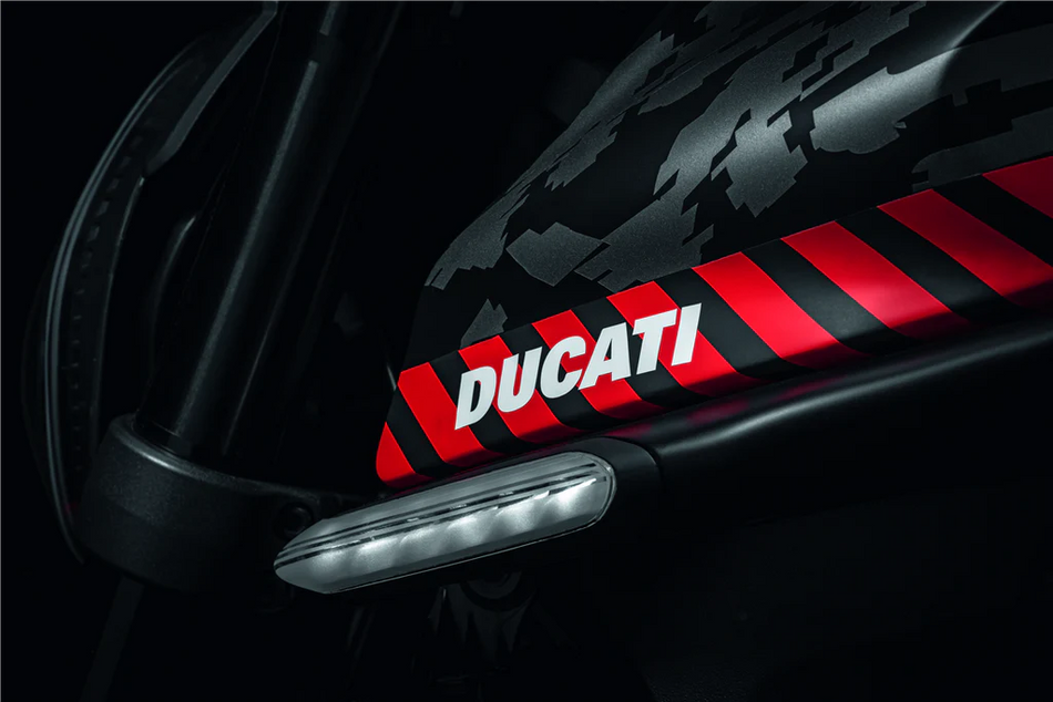 Ducati Monster 937 / 937 Plus Integrated Dynamic LED Front Turn Signal Set