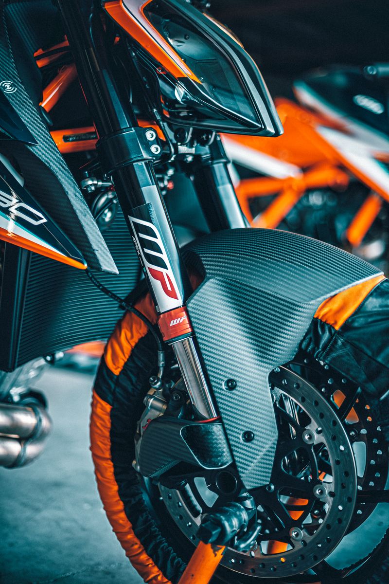 KTM 1290superduker カーボンフェンダー　フロント KTM 1290superduker カーボンフェンダー フロント Carbon Fiber